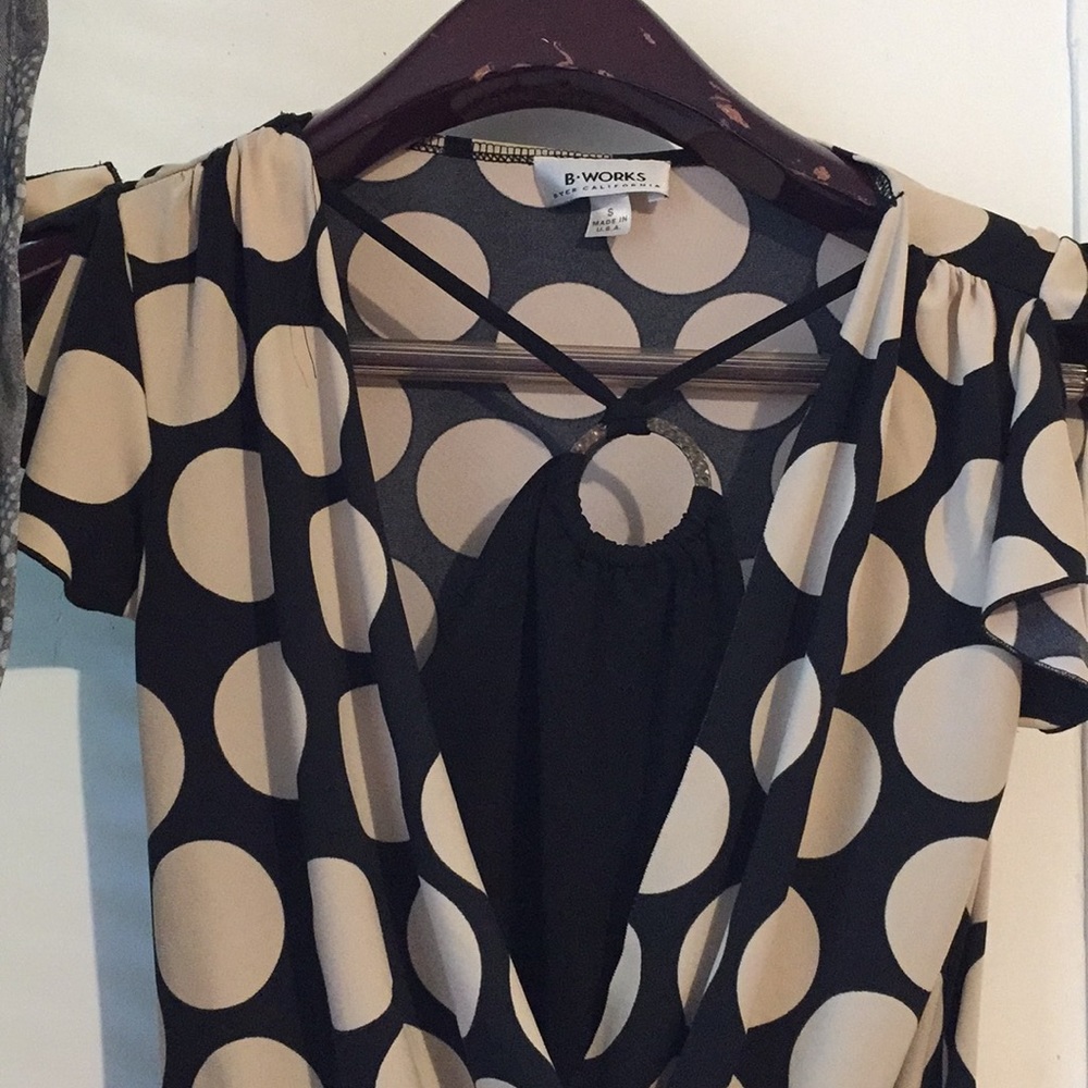 Cute blouse - Picture 2 of 2